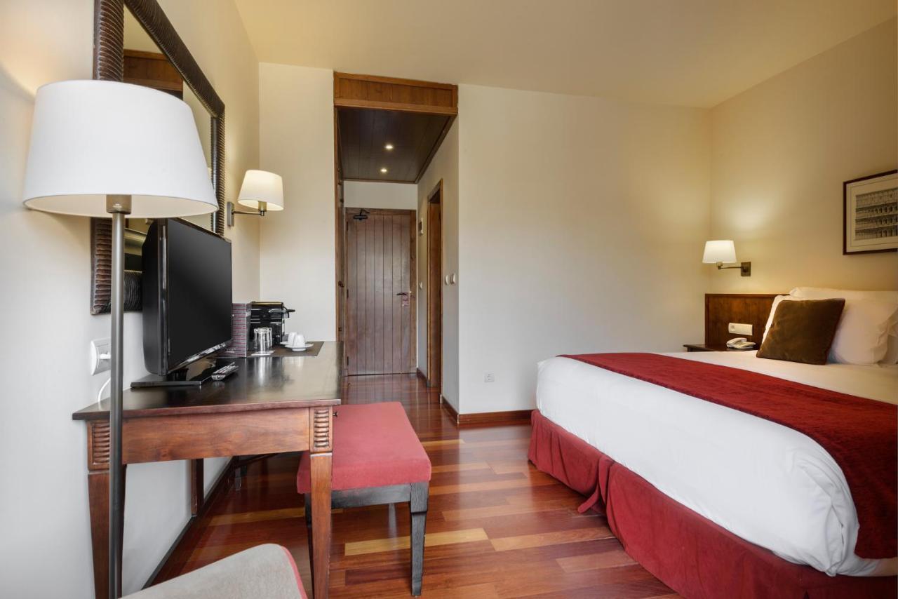 Hotel Saliecho Formigal Zewnętrze zdjęcie